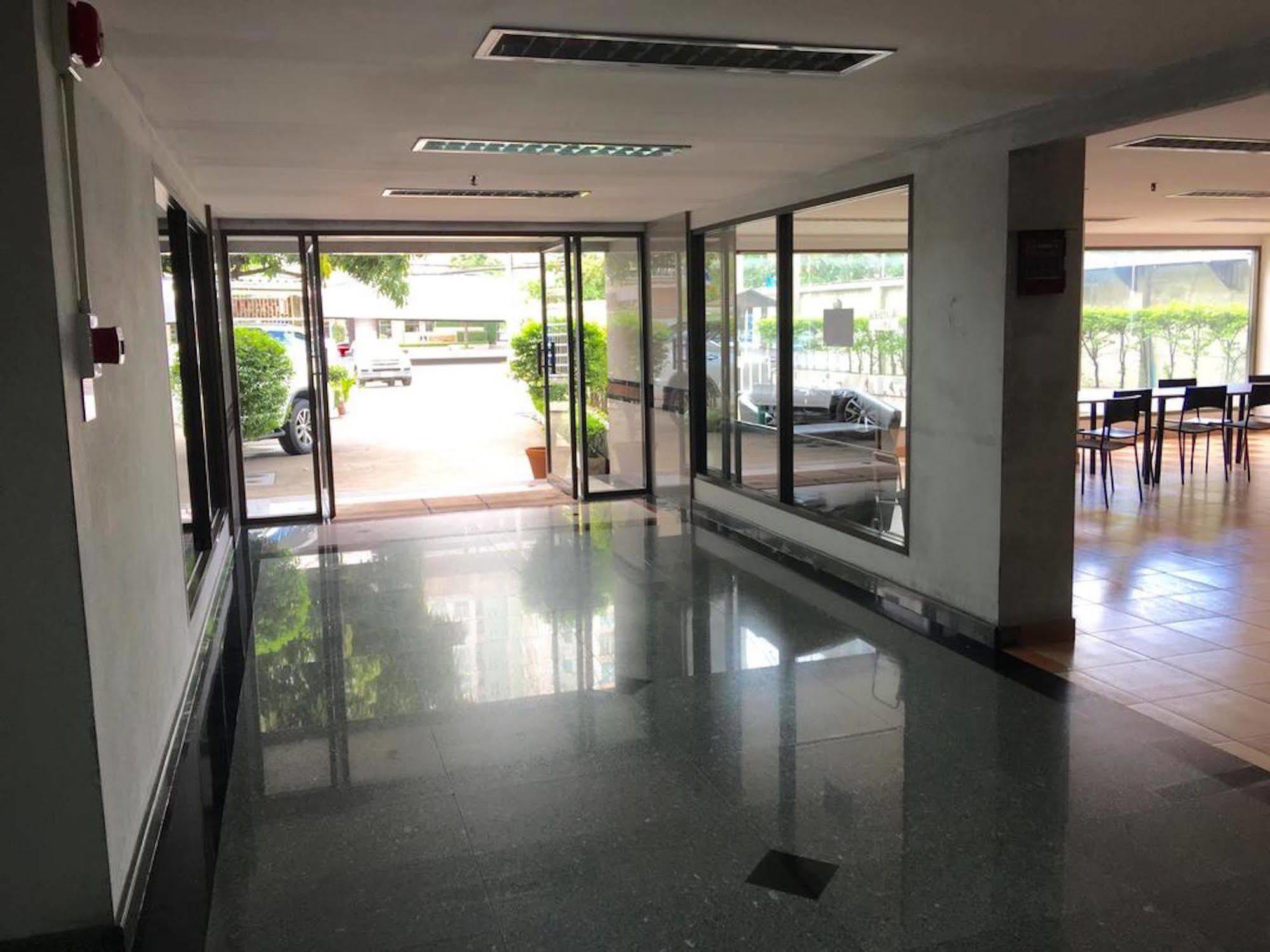 S.K. Residence Bangkok Exterior photo